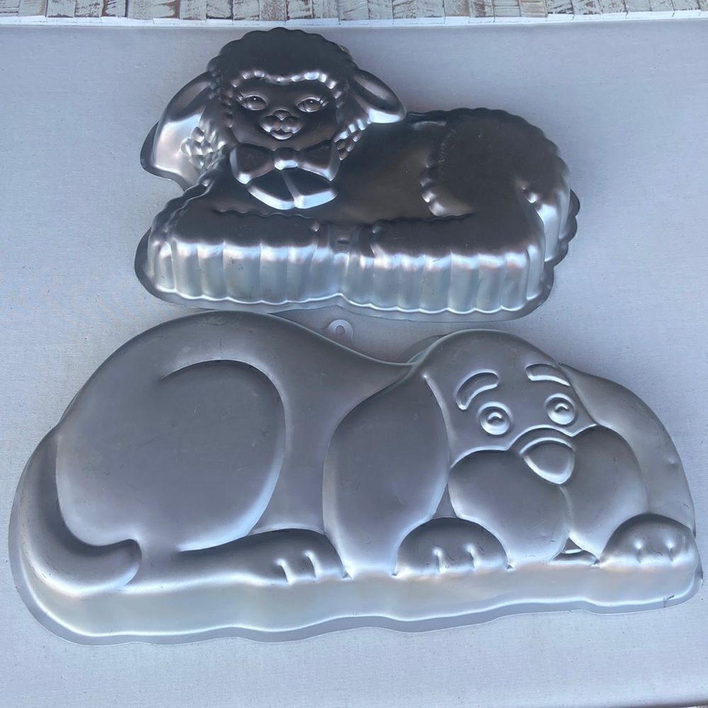 Wilton Vintage Cake Pans Sheep And Dog